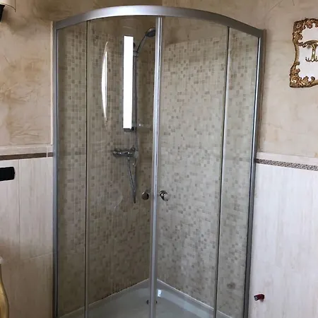 فندق مبيت وإفطار Belvedere Di Rita غالّيبولي